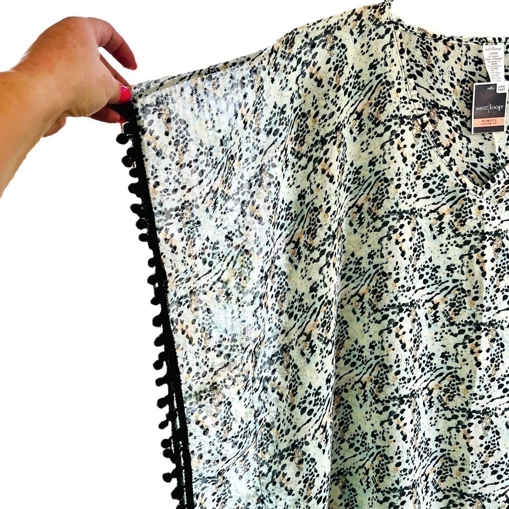 West Loop Animal Print Kimono Cover Up Boho Pom Pom Trim V Neck Sheer NWT OSFM - Picture 3 of 10